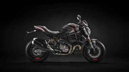 2020 Ducati Monster 821 Stealth Review (15 Fast Facts)