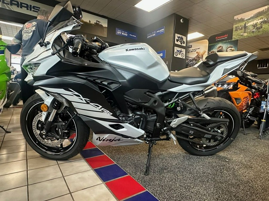 2025 Kawasaki Ninja® ZX™-4RR ABS