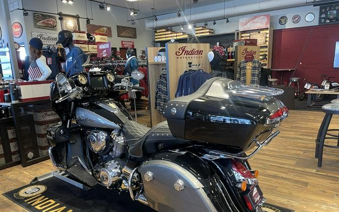 2025 Indian Roadmaster Black Metallic/Heavy Metal