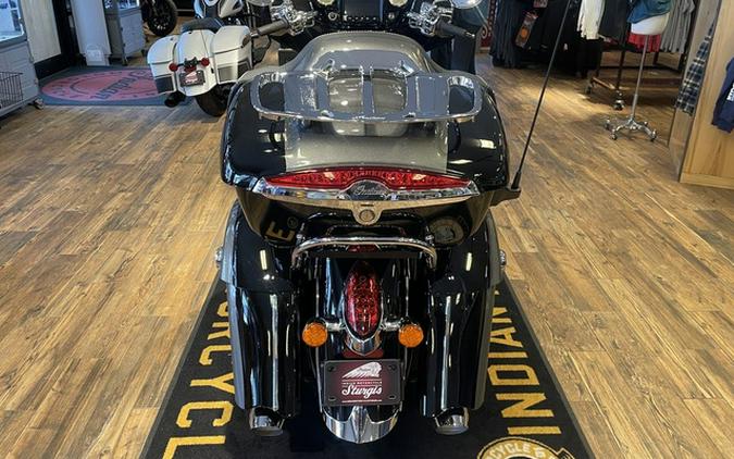 2025 Indian Roadmaster Black Metallic/Heavy Metal