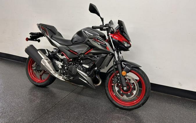 2025 Kawasaki Z500 SE ABS
