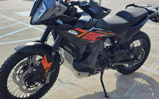 2024 KTM 790 Adventure