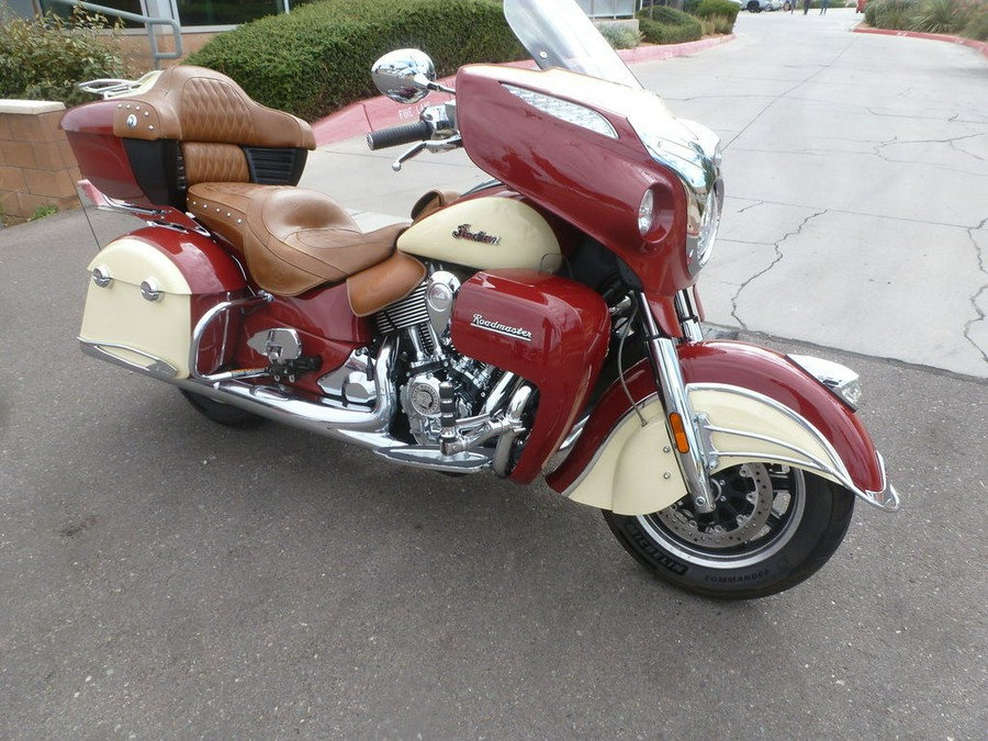 2016 Indian Motorcycle® Roadmaster® Indian Motorcycle Red and Ivory Cream