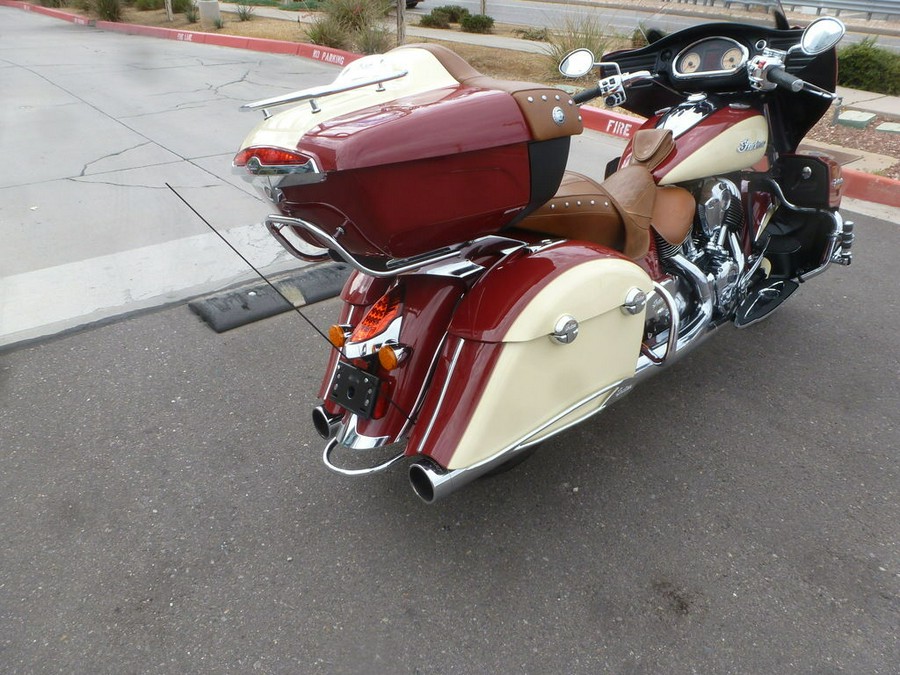 2016 Indian Motorcycle® Roadmaster® Indian Motorcycle Red and Ivory Cream