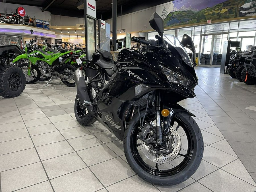 2025 Kawasaki NINJA® ZX™-4R ABS