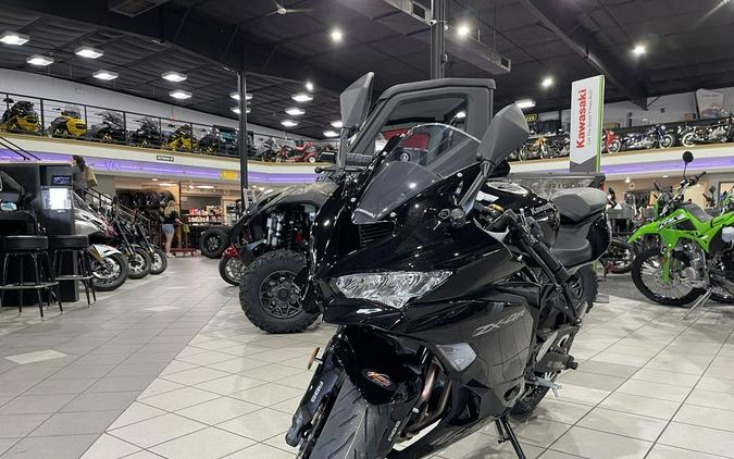 2025 Kawasaki NINJA® ZX™-4R ABS