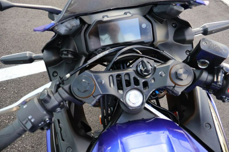 2025 YAMAHA YZF R3
