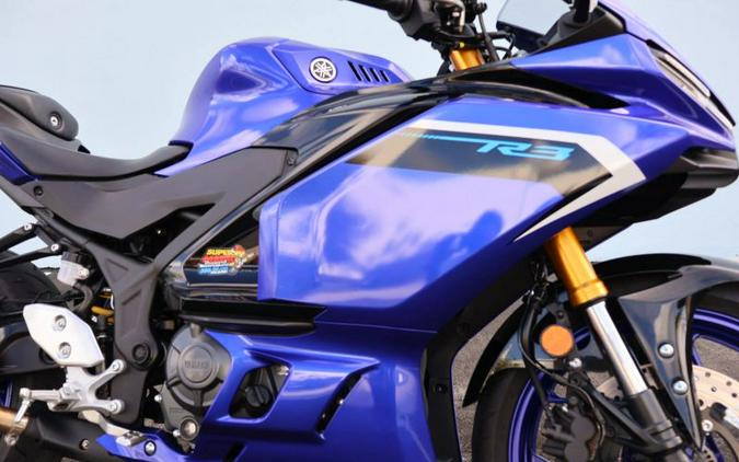 2025 YAMAHA YZF R3
