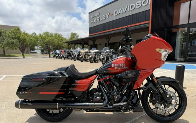 2026 Harley-Davidson® CVO Road Glide ST Citrus Heat Re-Entry