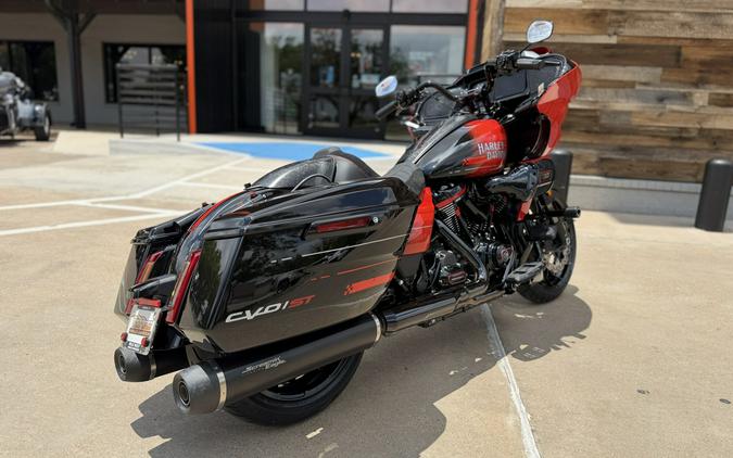 2026 Harley-Davidson® CVO Road Glide ST Citrus Heat Re-Entry