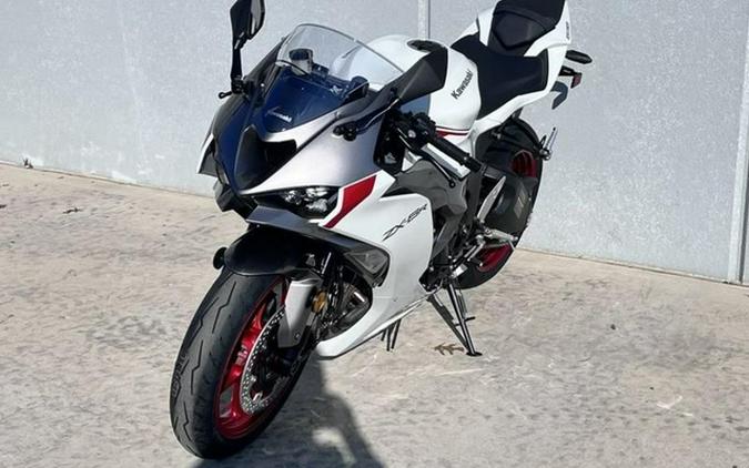 2025 Kawasaki Ninja ZX-6R ABS