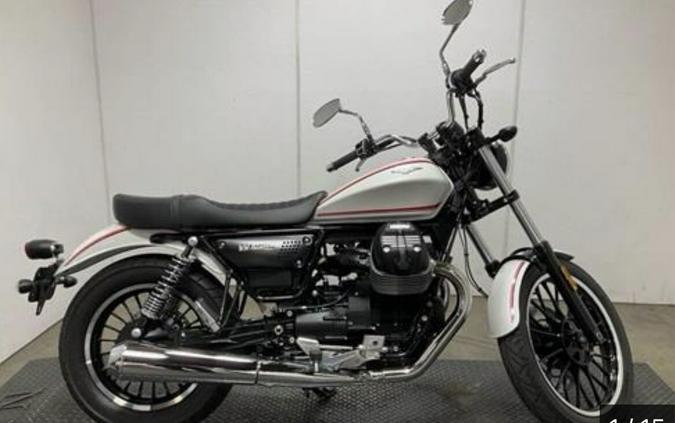 2017 Moto Guzzi V9 Roamer Bianco Classico