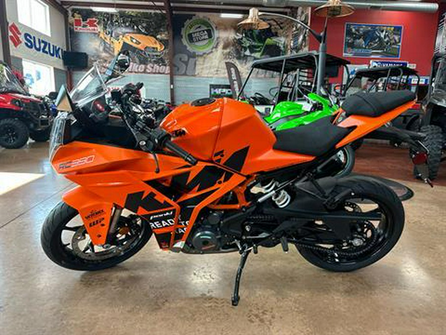 2023 KTM RC 390