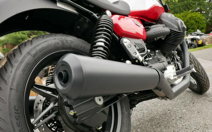 2024 Moto Guzzi V7 Stone Corsa