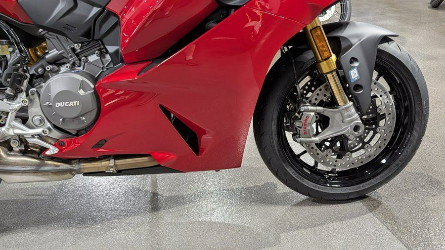 2025 Ducati PAN V2 S 890