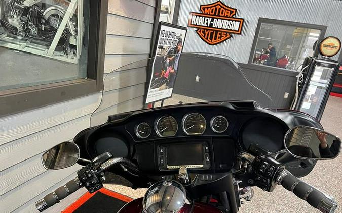 2016 Harley-Davidson® FLHTCU - Electra Glide® Ultra Classic®