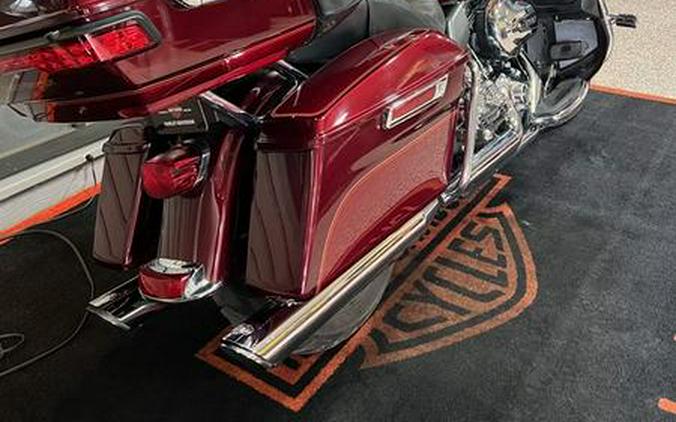 2016 Harley-Davidson® FLHTCU - Electra Glide® Ultra Classic®