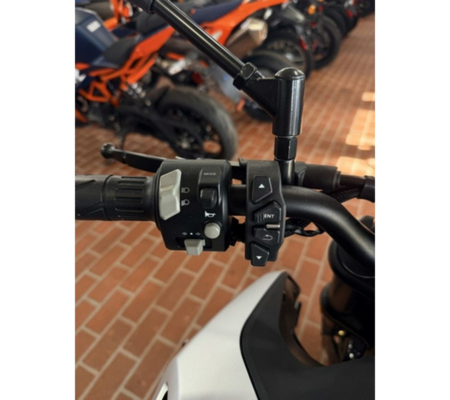 2026 CFMOTO NK 300