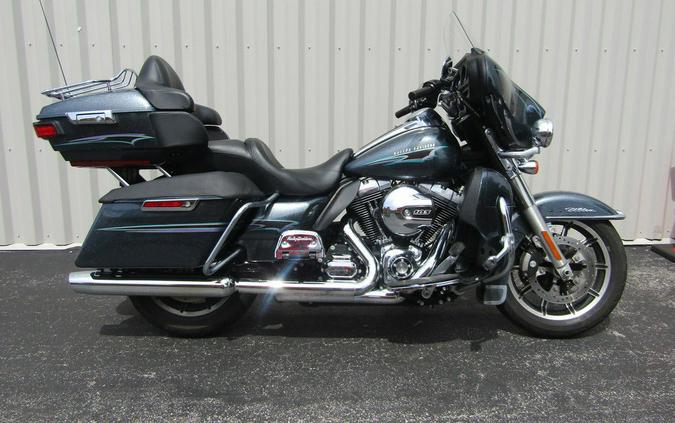 2015 Harley-Davidson® FLHTCU - Electra Glide® Ultra Classic®