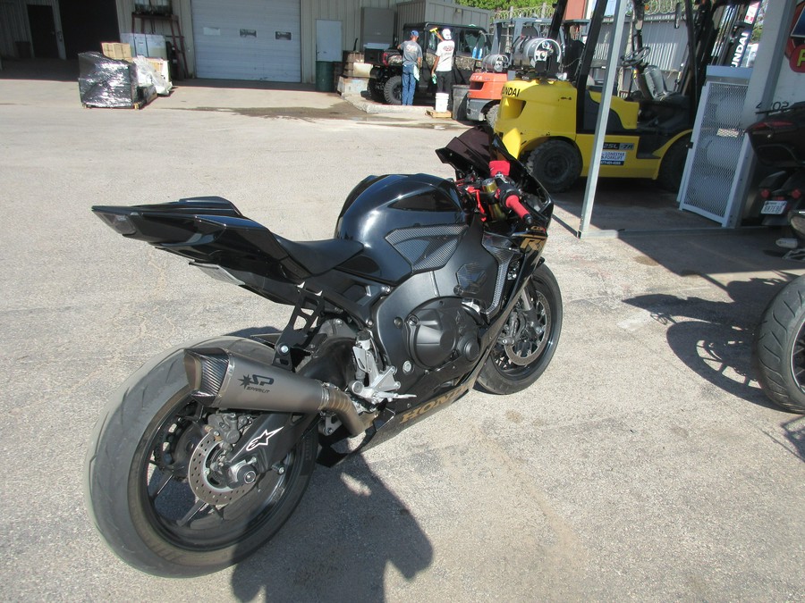 2025 HONDA CBR1000RR