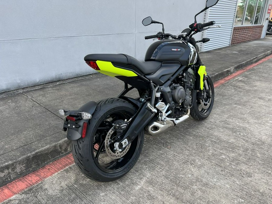 2024 Triumph Trident 660 Jet Black/Triumph Racing Yellow