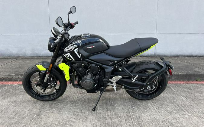 2024 Triumph Trident 660 Jet Black/Triumph Racing Yellow