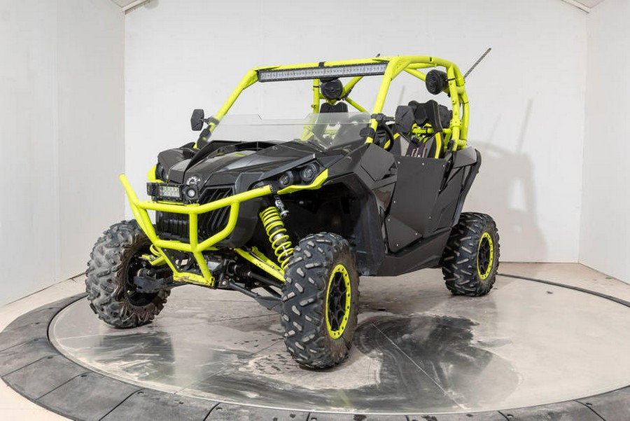 2015 Can-Am® Maverick™ X® ds 1000R Turbo Carbon Black & Manta Green