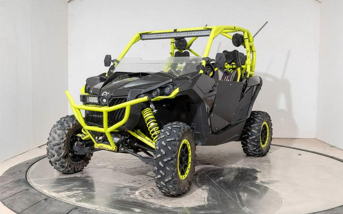 2015 Can-Am® Maverick™ X® ds 1000R Turbo Carbon Black & Manta Green