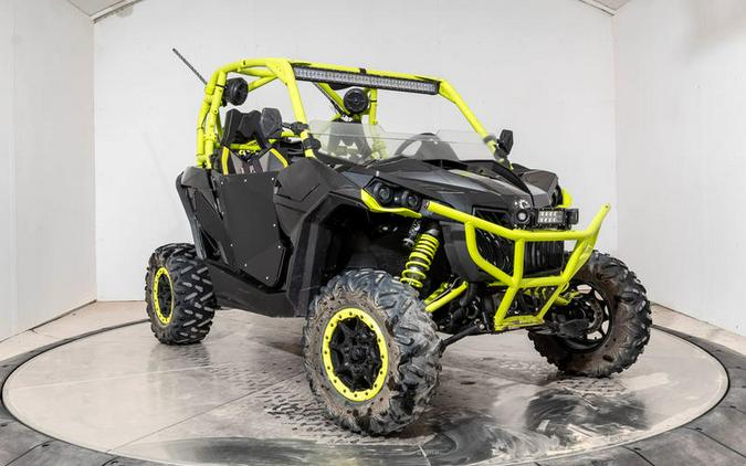 2015 Can-Am® Maverick™ X® ds 1000R Turbo Carbon Black & Manta Green