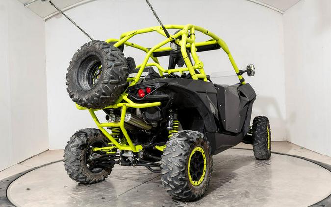 2015 Can-Am® Maverick™ X® ds 1000R Turbo Carbon Black & Manta Green