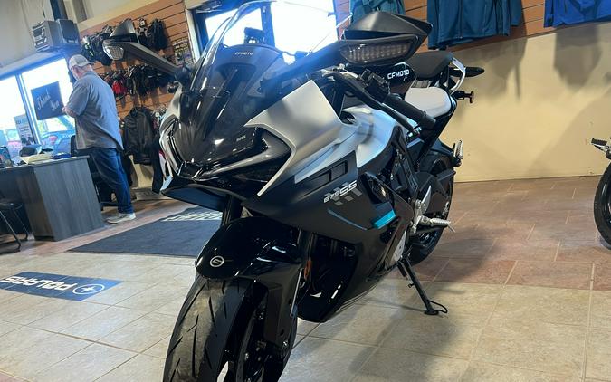 2026 CFMOTO 675SS