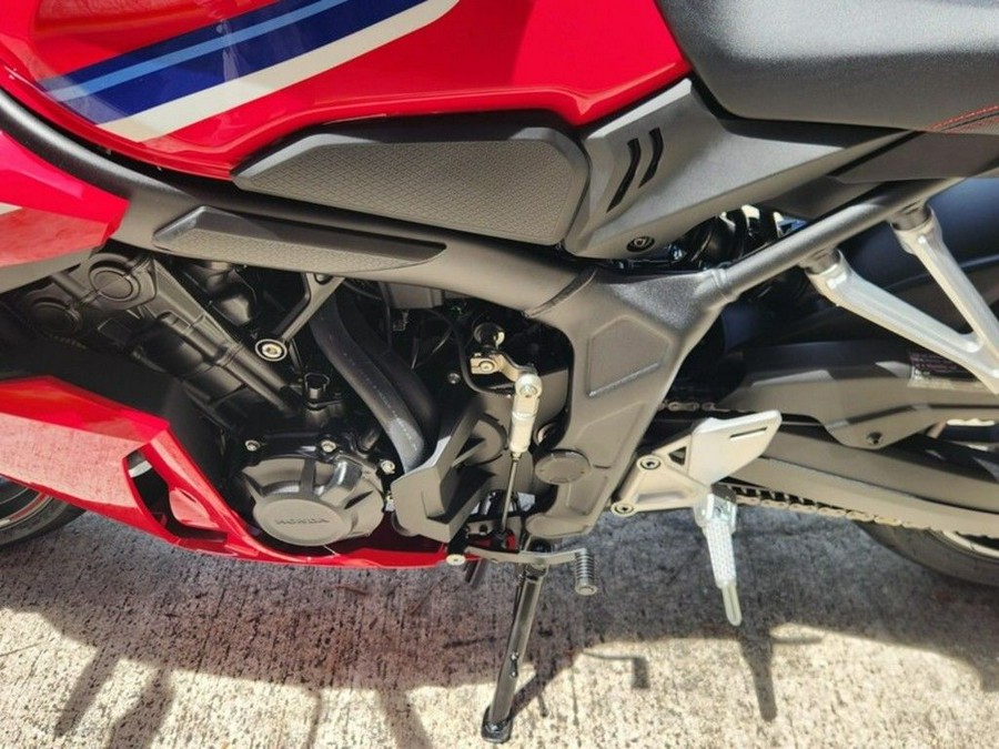 2026 Honda CBR650R E-Clutch