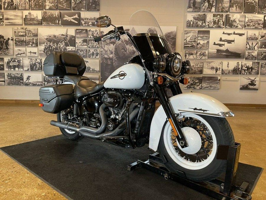 2018 Harley-Davidson FLHCS - Softail Heritage Classic 114