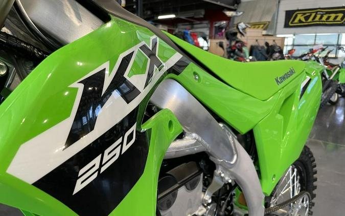 FIRST LOOK! 2024 KAWASAKI KX250, KX112, KX85 & KX65 MODELS