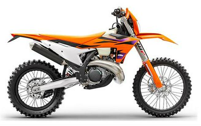 FIRST LOOK! KTM INTRODUCES 2024 KTM 300XC-W HARD-ENDURO MODEL