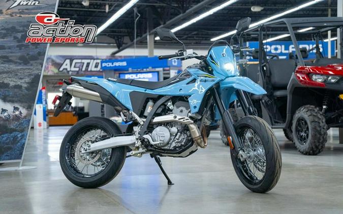 2025 Suzuki DR-Z 4SM