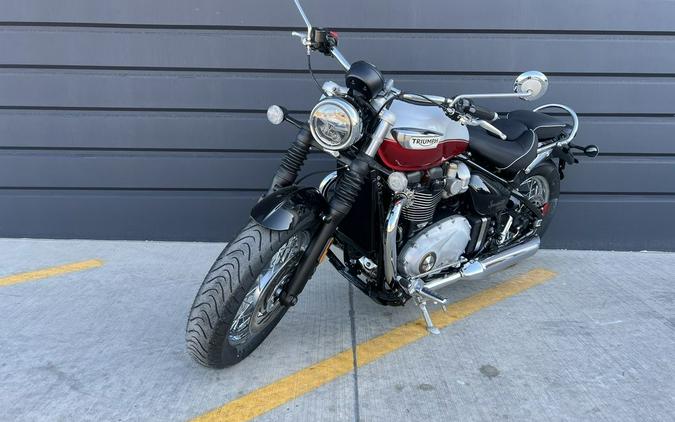 2025 Triumph Bonneville Speedmaster Snowdonia / Cranberry Red
