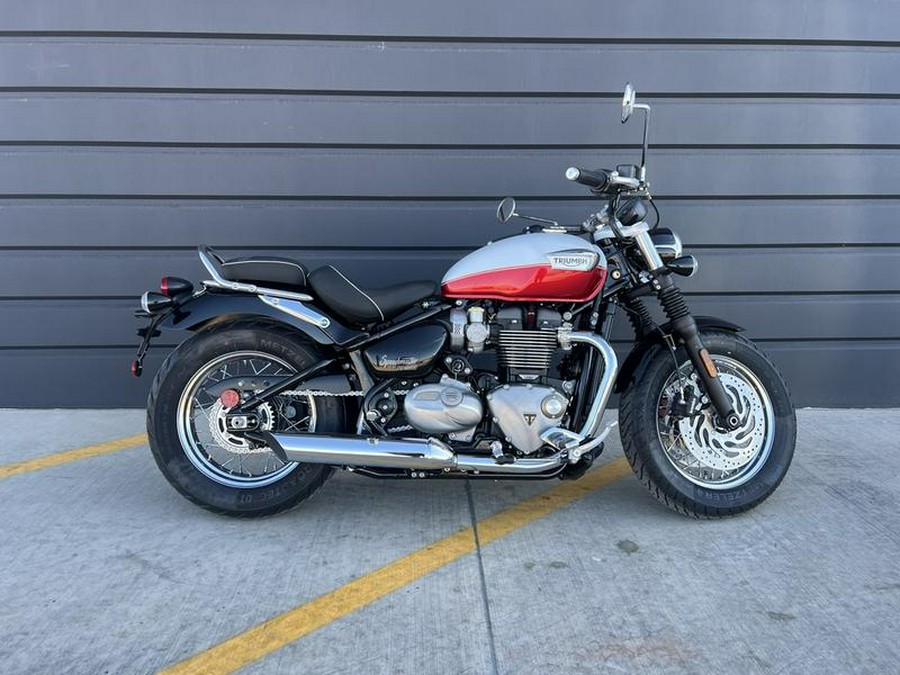2025 Triumph Bonneville Speedmaster Snowdonia / Cranberry Red