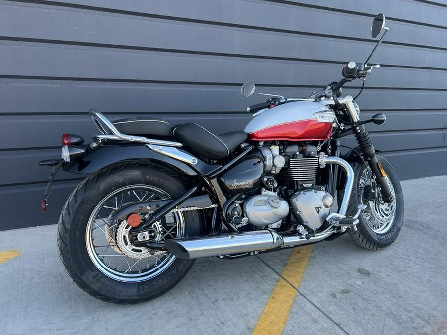 2025 Triumph Bonneville Speedmaster Snowdonia / Cranberry Red