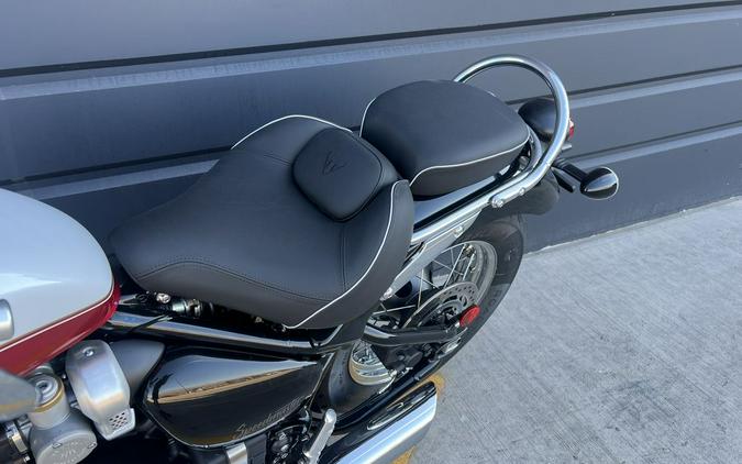 2025 Triumph Bonneville Speedmaster Snowdonia / Cranberry Red