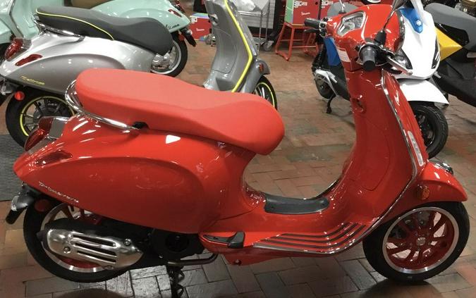 2023 Vespa Primavera 150 Red