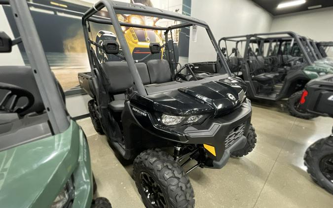 2024 Can-Am™ Defender DPS HD9