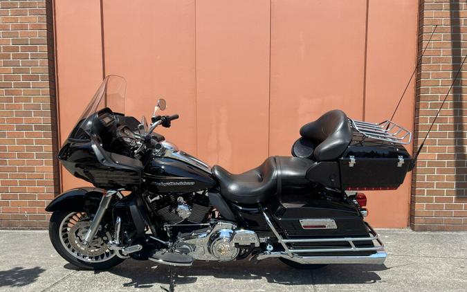 2012 Harley-Davidson Road Glide Ultra Vivid Black