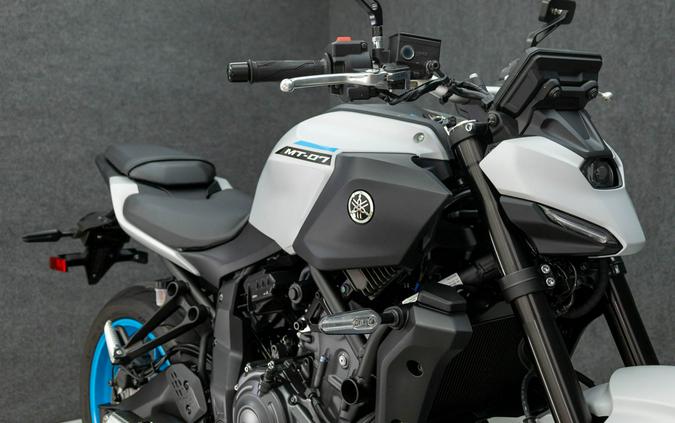 2025 YAMAHA MT-07