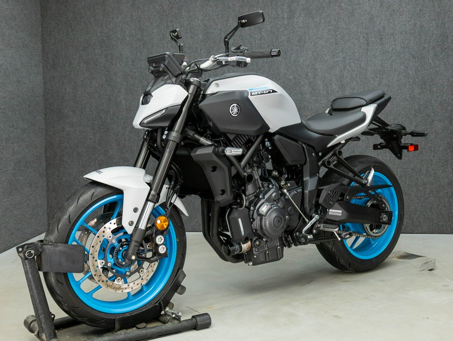 2025 YAMAHA MT-07