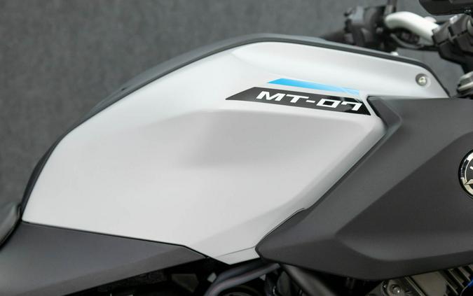 2025 YAMAHA MT-07