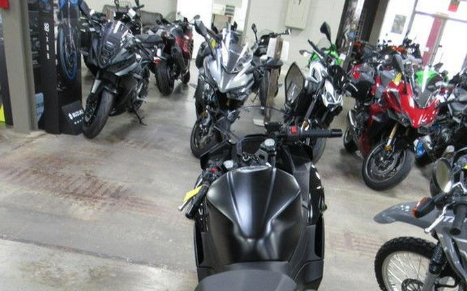 2026 Kawasaki Ninja® 500 Metallic Flat Spark Black