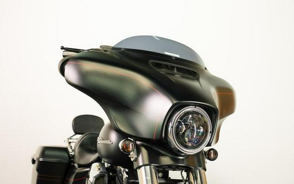 2016 Harley-Davidson® FLHXS - Street Glide® Special