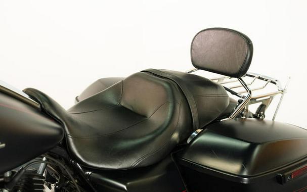 2016 Harley-Davidson® FLHXS - Street Glide® Special