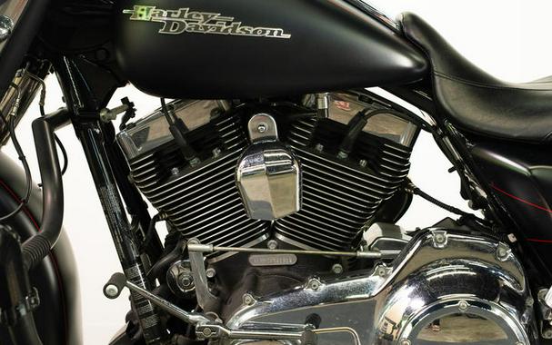 2016 Harley-Davidson® FLHXS - Street Glide® Special